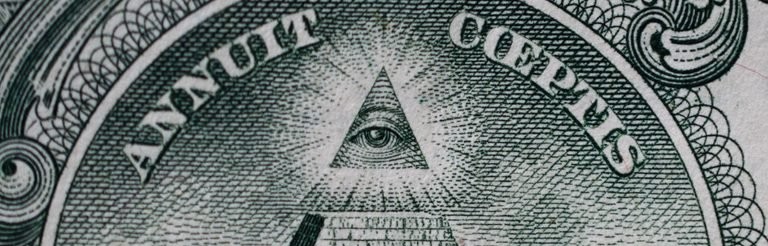 Who pays for Medicare Eye Surgery